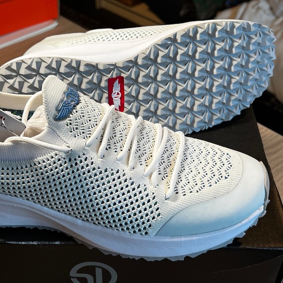 STRAIGHT DOWN GOLF SHOE- woman's - Picture 9 of 13